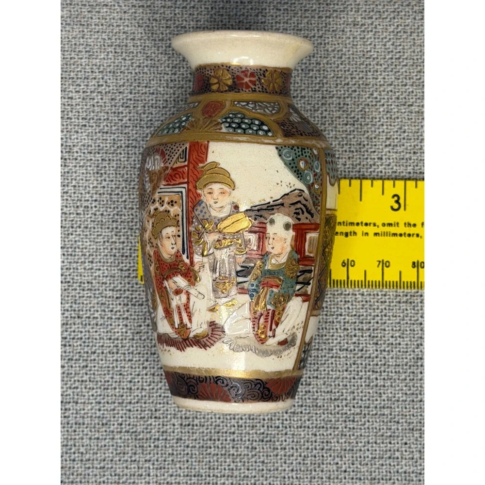 Antique Japanese Satsuma Miniature Bud Vase Moriage Gold Gilt Hand Painted 3.75